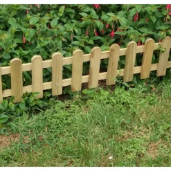 Bordure stackette ajouree