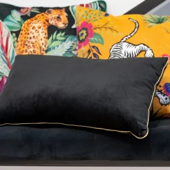 Coussin 30x50cm avec piping dore