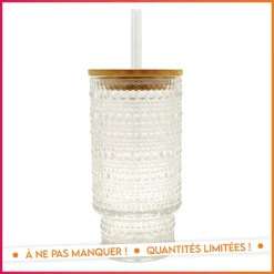 Gobelet en verre motif en relief