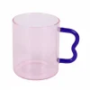 Mug en verre rose
