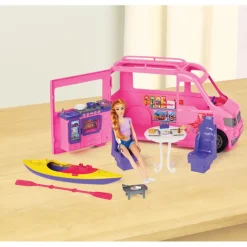 Poupee et son camping car